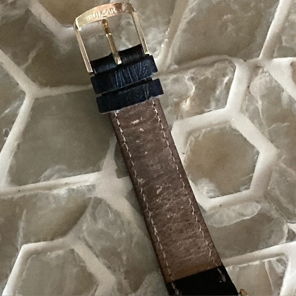 Seiko / Pulsar Mickey Mouse Calendar Gold Watch